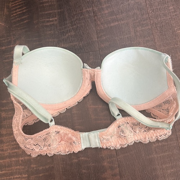 Victoria Secret’s bra - Picture 3 of 5